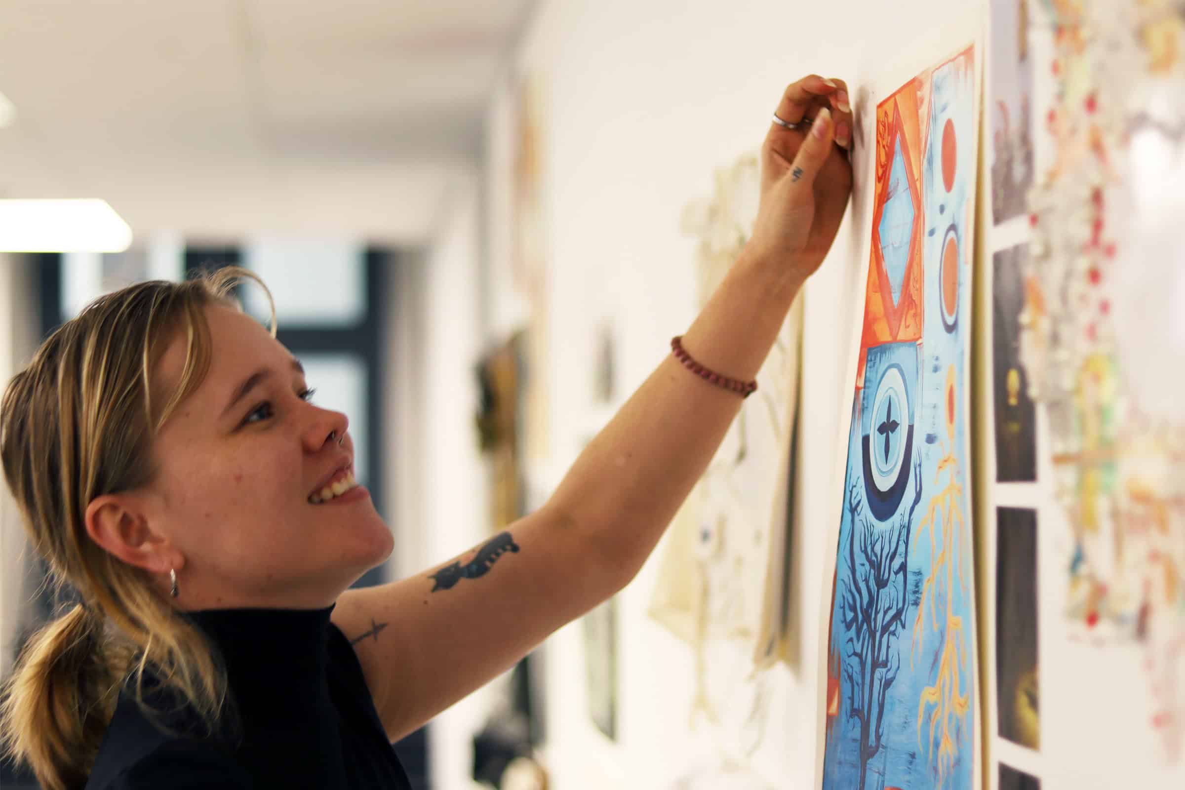 Certificate in Fine Arts, Programme, Qualification, Whitecliffe, CFA, Students painting, drawing, work in progress