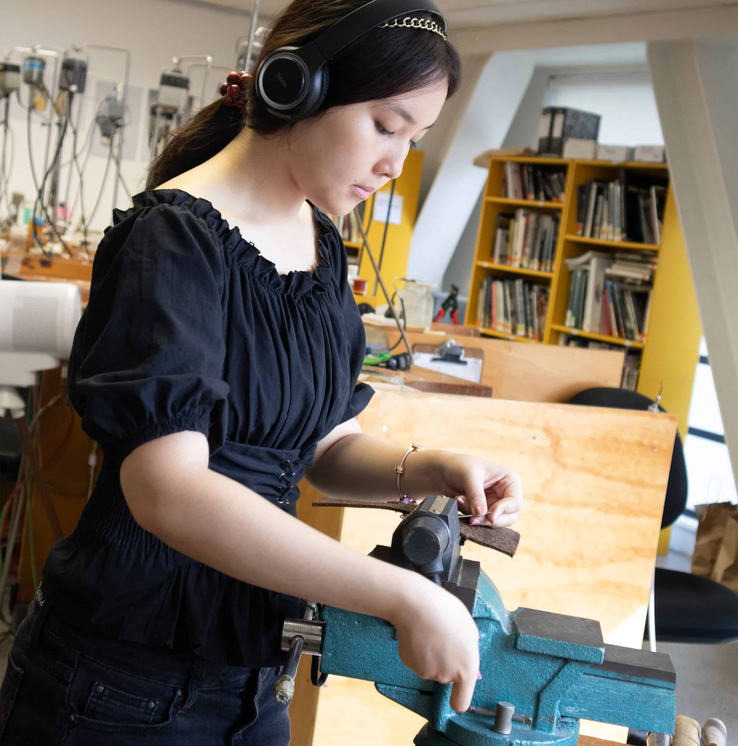 Bachelor of Jewellery Design and Technology, Jewellery Design, BJDT,